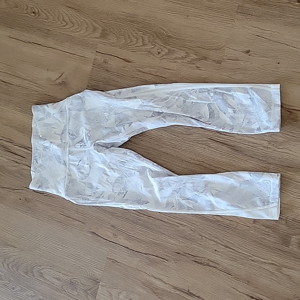 Lululemon cropped white snakeskin leggings